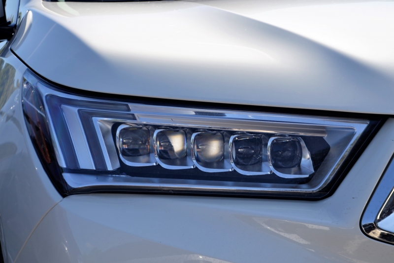 concession-ROURE-min_acura-headlamp-2834131